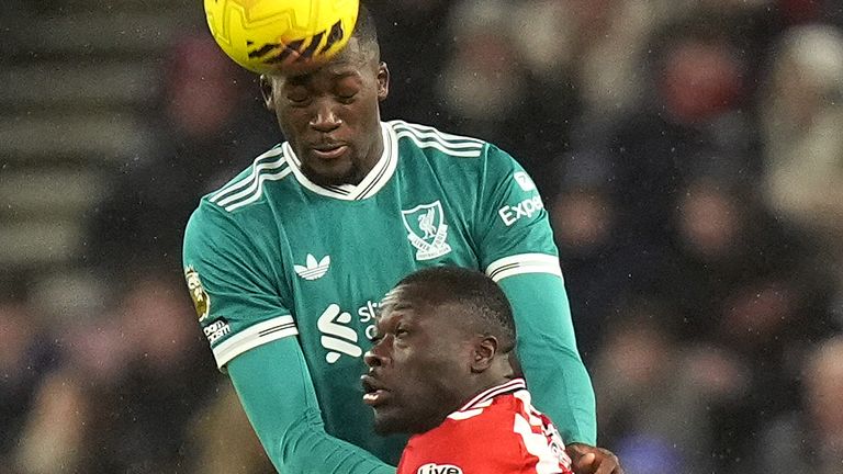 Liverpool's Ibrahima Konate (left) and Sunderland's Brian Brobbey battle for the ball