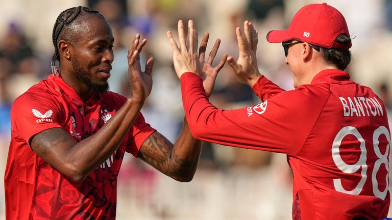 England's Jofra Archer and Tom Banton at the 2026 Men's T20 World Cup (Assocoited Press)