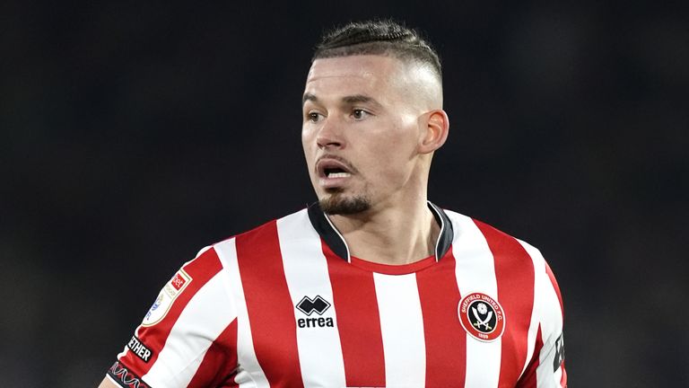 Phillips si è unito allo Sheffield United in prestito il 2 febbraio