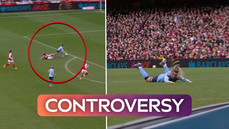 Arsenal vs Man City: Lauren Hemp denied penalty for controversial clash