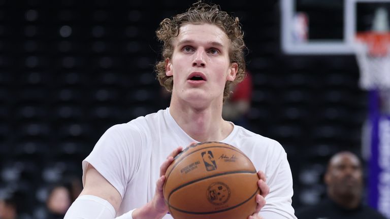 Lauri Markkanen non ha giocato nel quarto quarto delle ultime partite ravvicinate