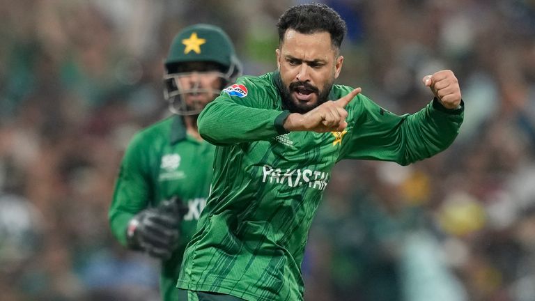 Pakistan's Mohammad Nawaz celebrates the wicket of United States' Andries Gous during the T20 World Cup cricket match between Pakistan