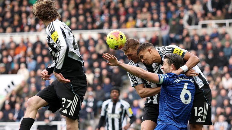 Newcastle vs Everton
