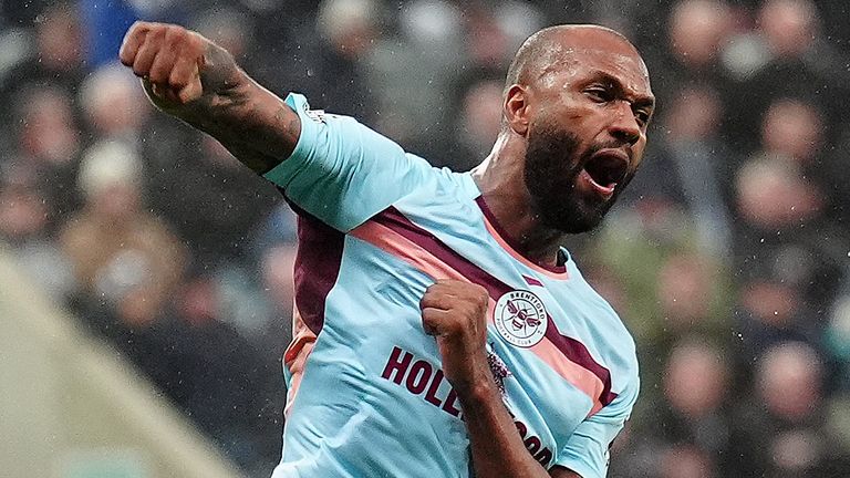 Igor Thiago celebrates after converting a penalty to give Brentford a 2-1 lead at Newcastle