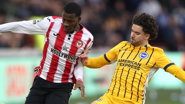 Dango Ouattara takes on Ferdi Kadioglu