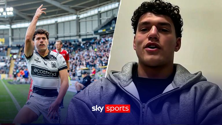 Lewis Martin signs new five-year contract with Hull FC