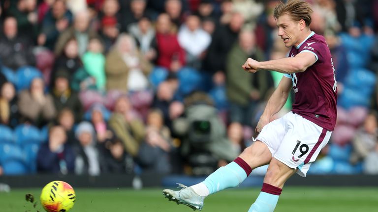 Burnley's Zian Flemming attempts an early shot on goal 