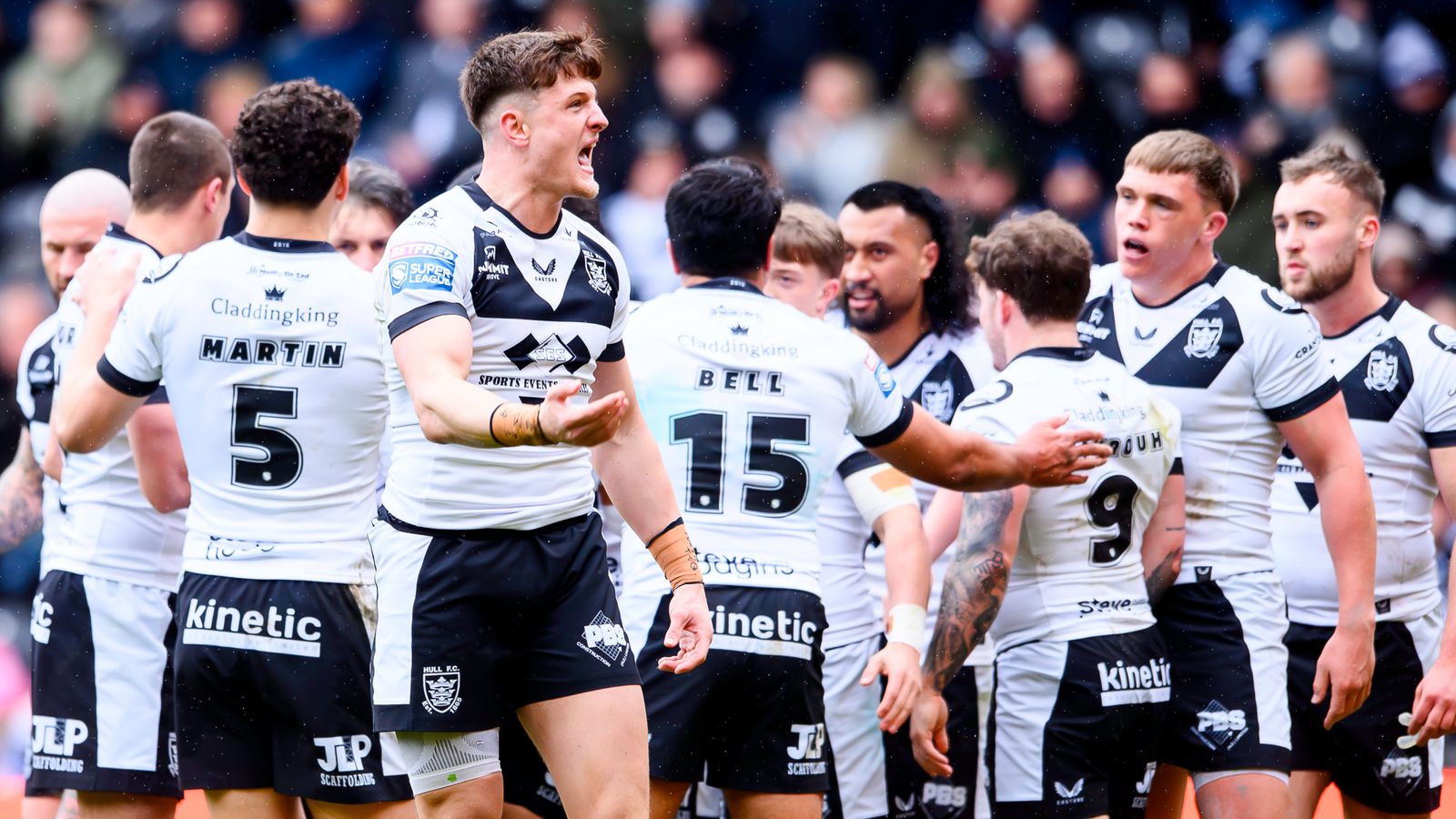 Hull hold off Catalans fightback for successive Super League wins