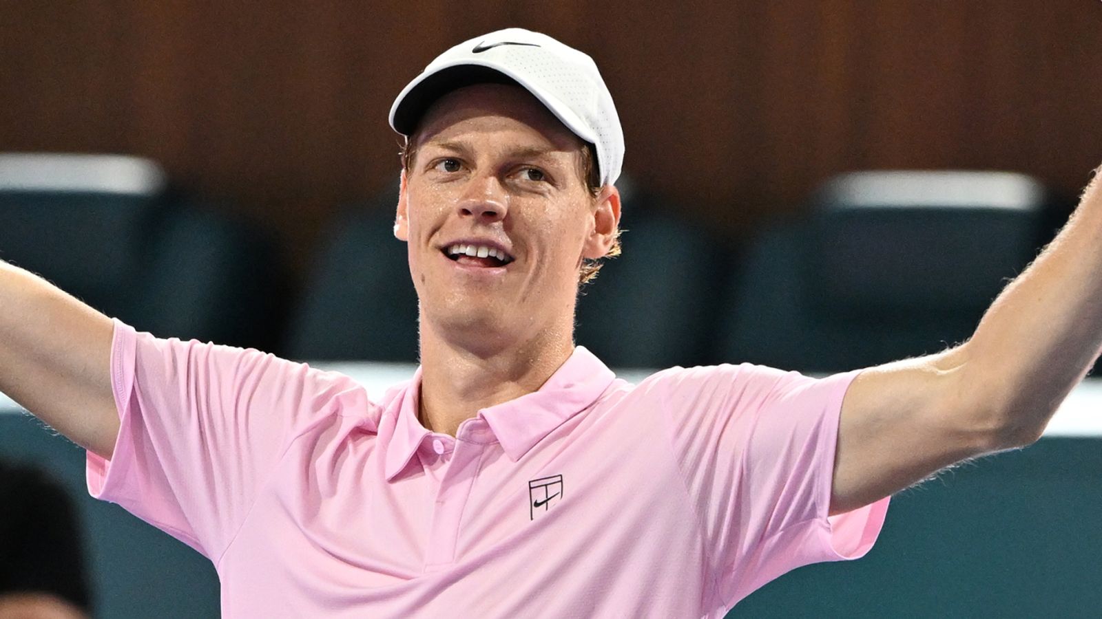 Miami Open: Jannik Sinner nadert ‘Sunshine Double’ na overwinning op Alexander Zverev, neemt het op tegen Jiri Lehecka in finale | Tennisnieuws