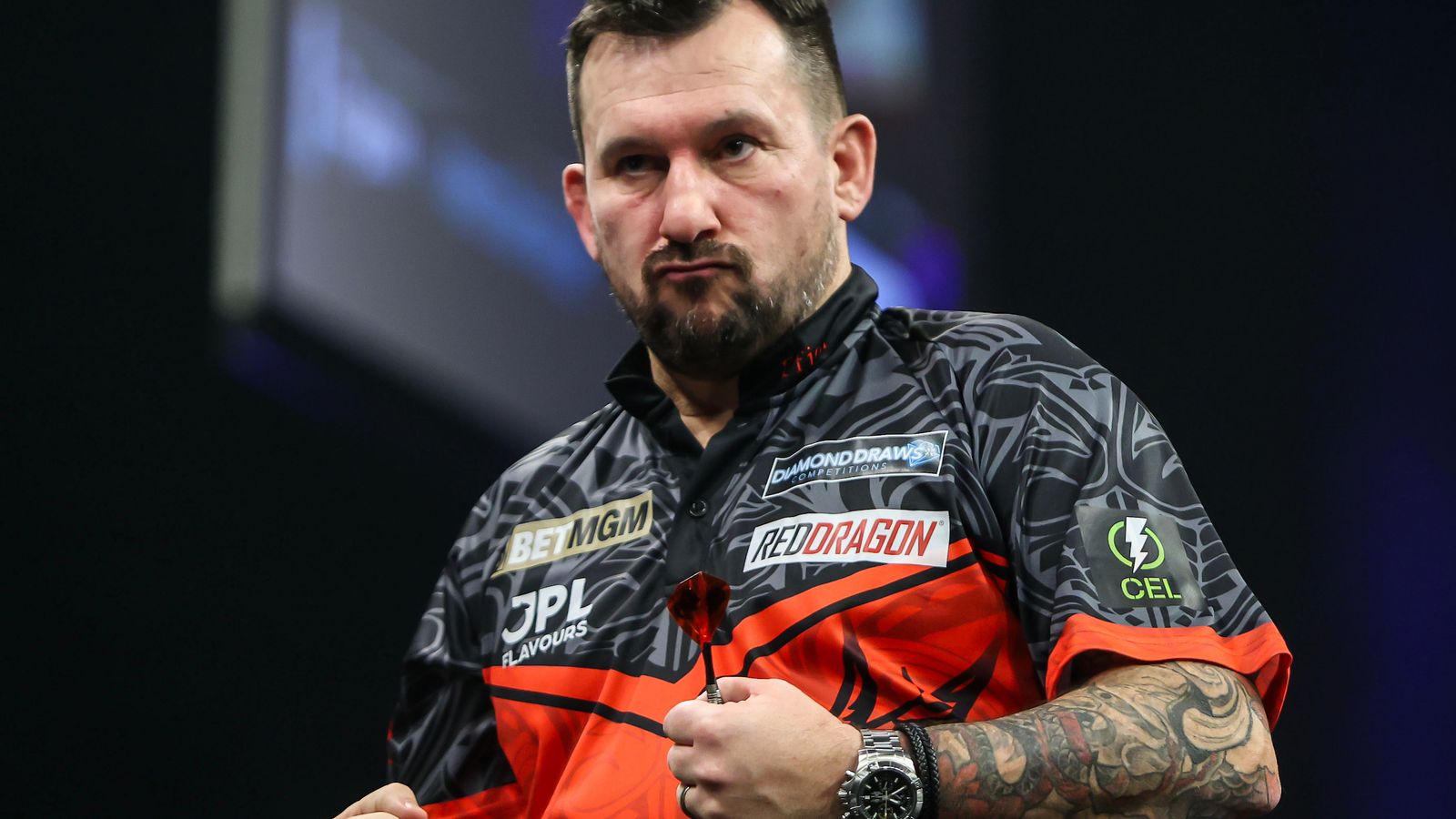 Premier League Darts: Limping Jonny Clayton wins Night Six against Luke Humphries amid whistling in Nottingham