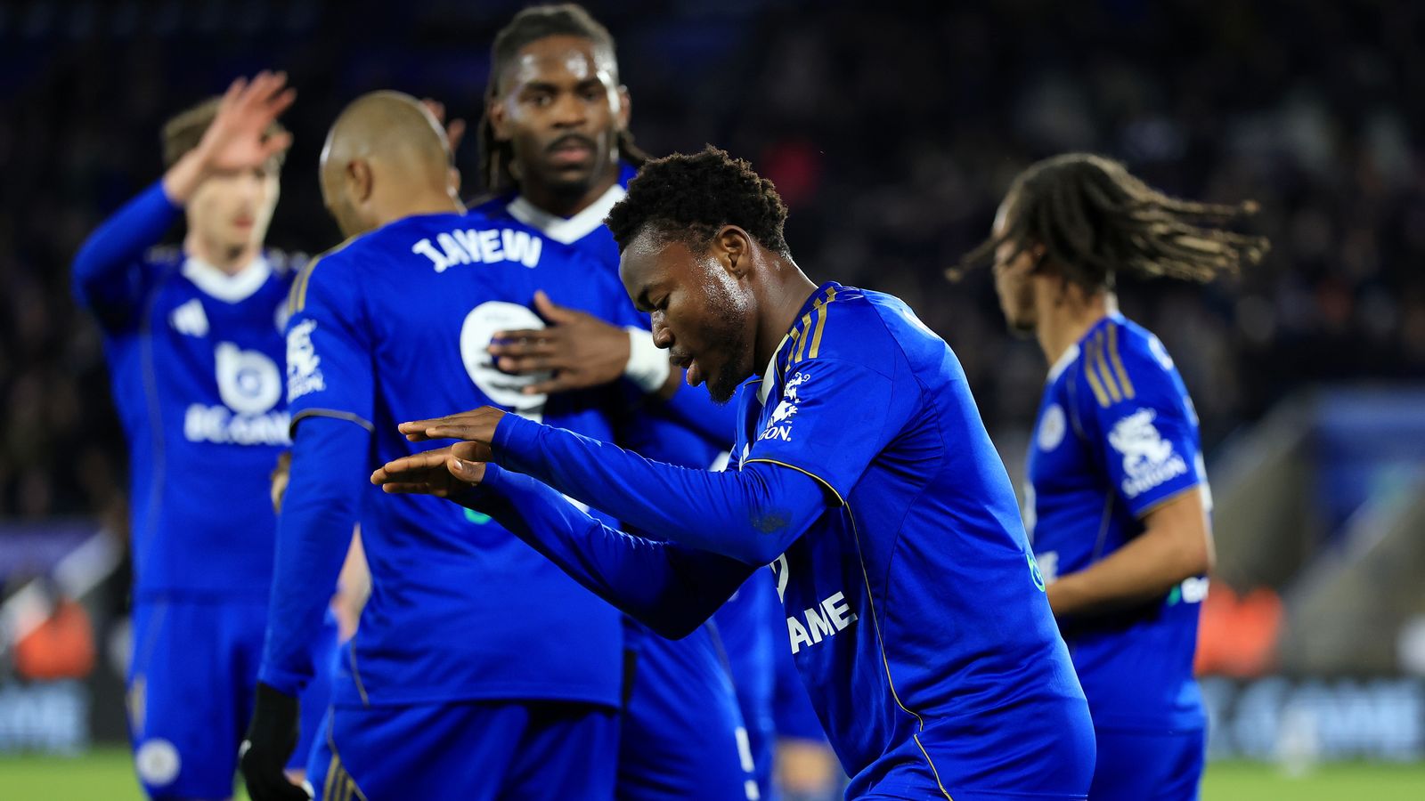 EFL highlights: Leicester, Millwall win! Hull beat Wrexham & Stoke peg back Ipswich