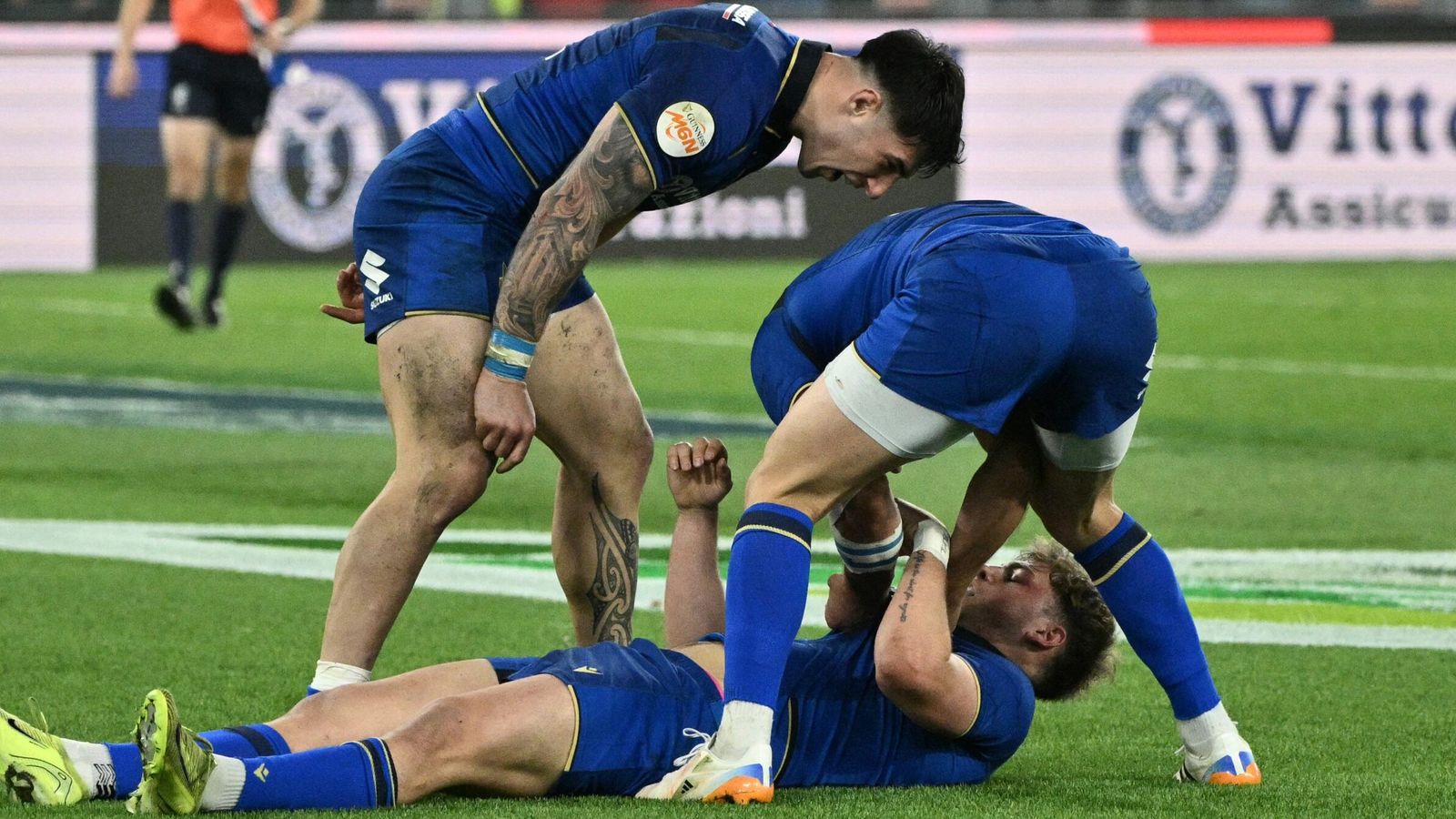Six Nations LIVE! England play Italy in Rome after Scotland beat France in 90-point thriller at Murrayfield