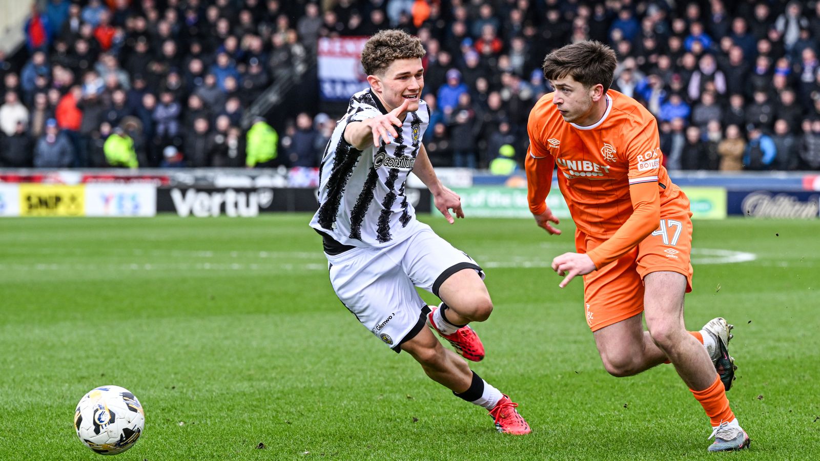 Sky Sports live coverage graphic for St Mirren vs Rangers