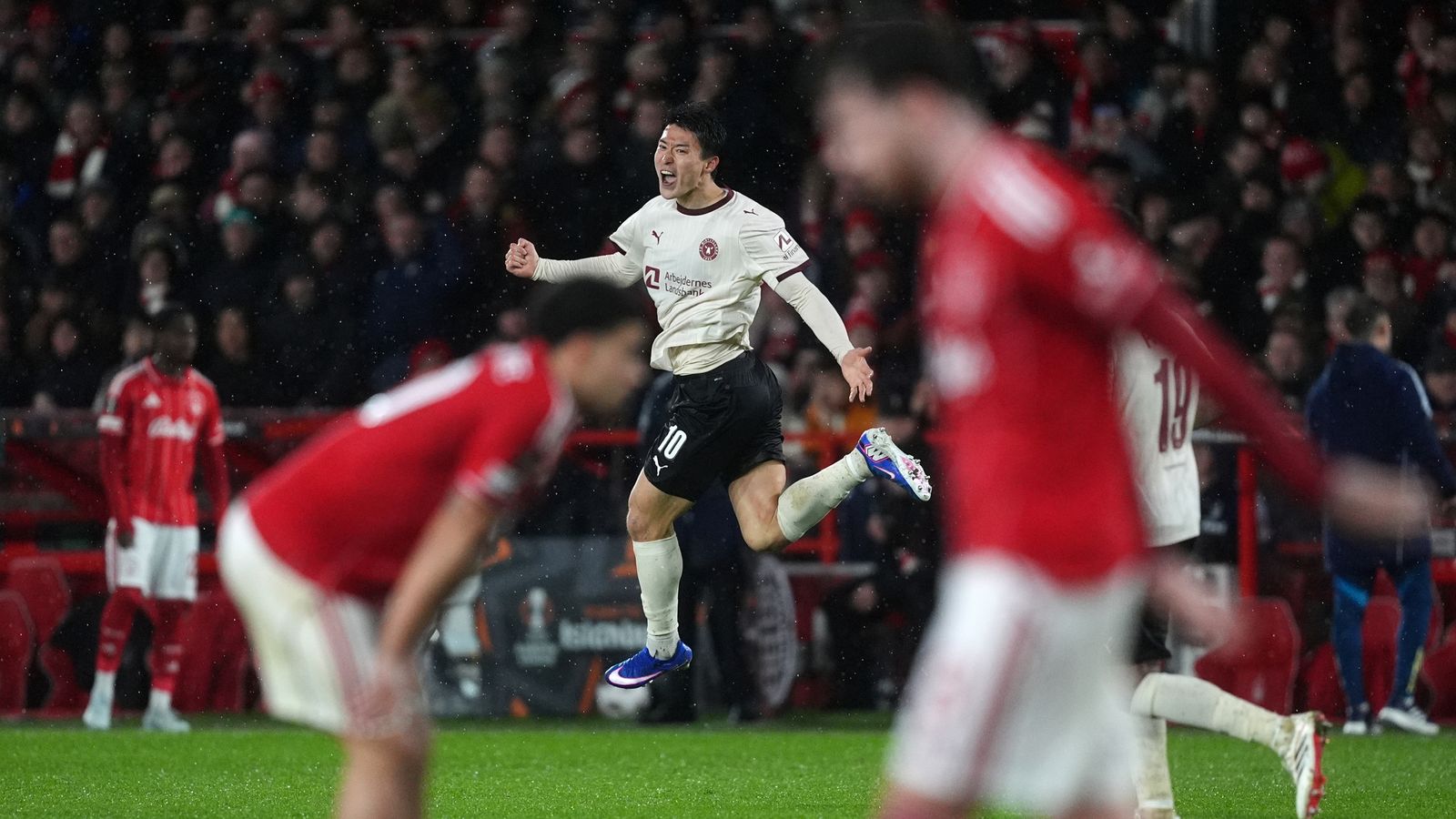 Nottingham Forest 0-1 FC Midtjylland: Vitor Pereira's side beaten in Europa League round of 16 first leg