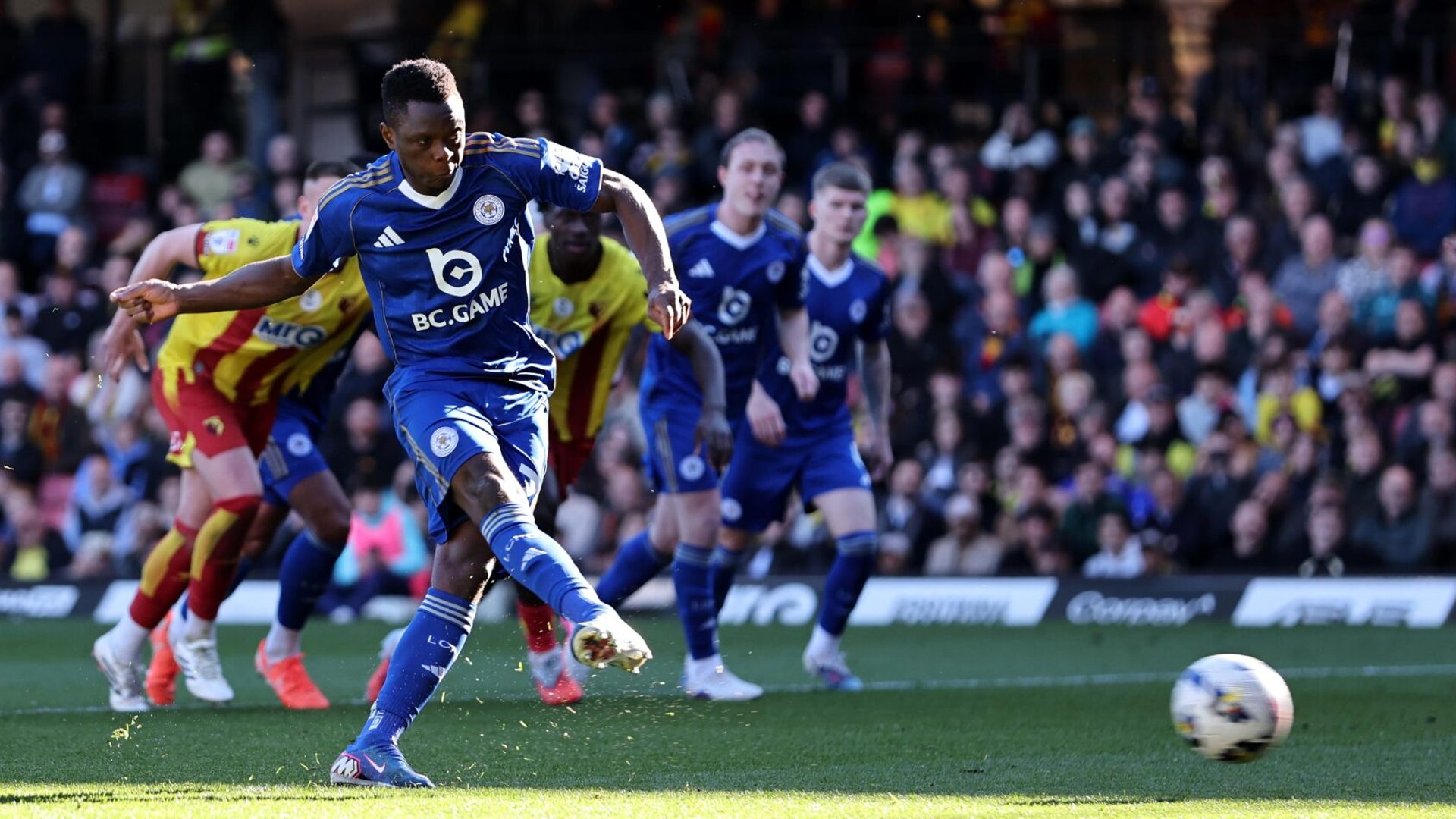 Leicester pay for missed pen in draw at Watford