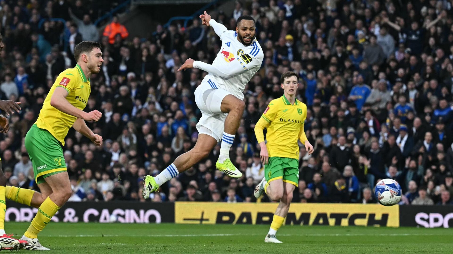 Lovely Longstaff goal puts Leeds in front against Norwich LIVE!