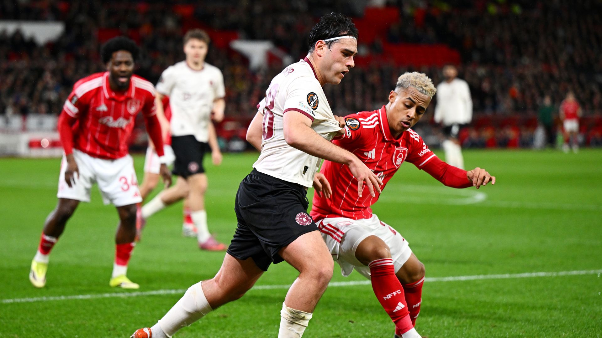 Forest chance cleared off the line vs Midtjylland LIVE!