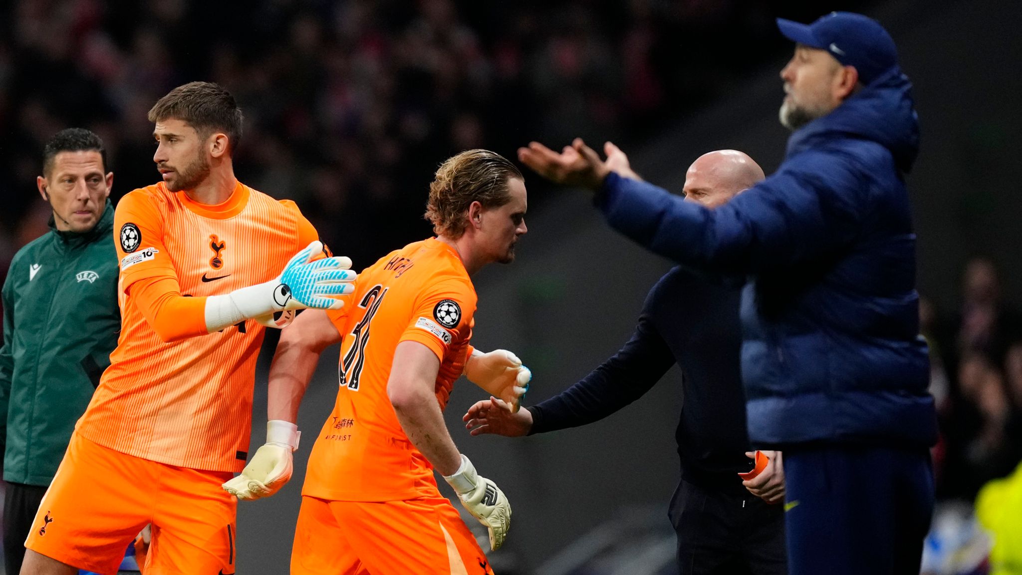 Kinsky’s 98th-Minute Save Keeps Spurs’ Survival Hopes Alive — image 6