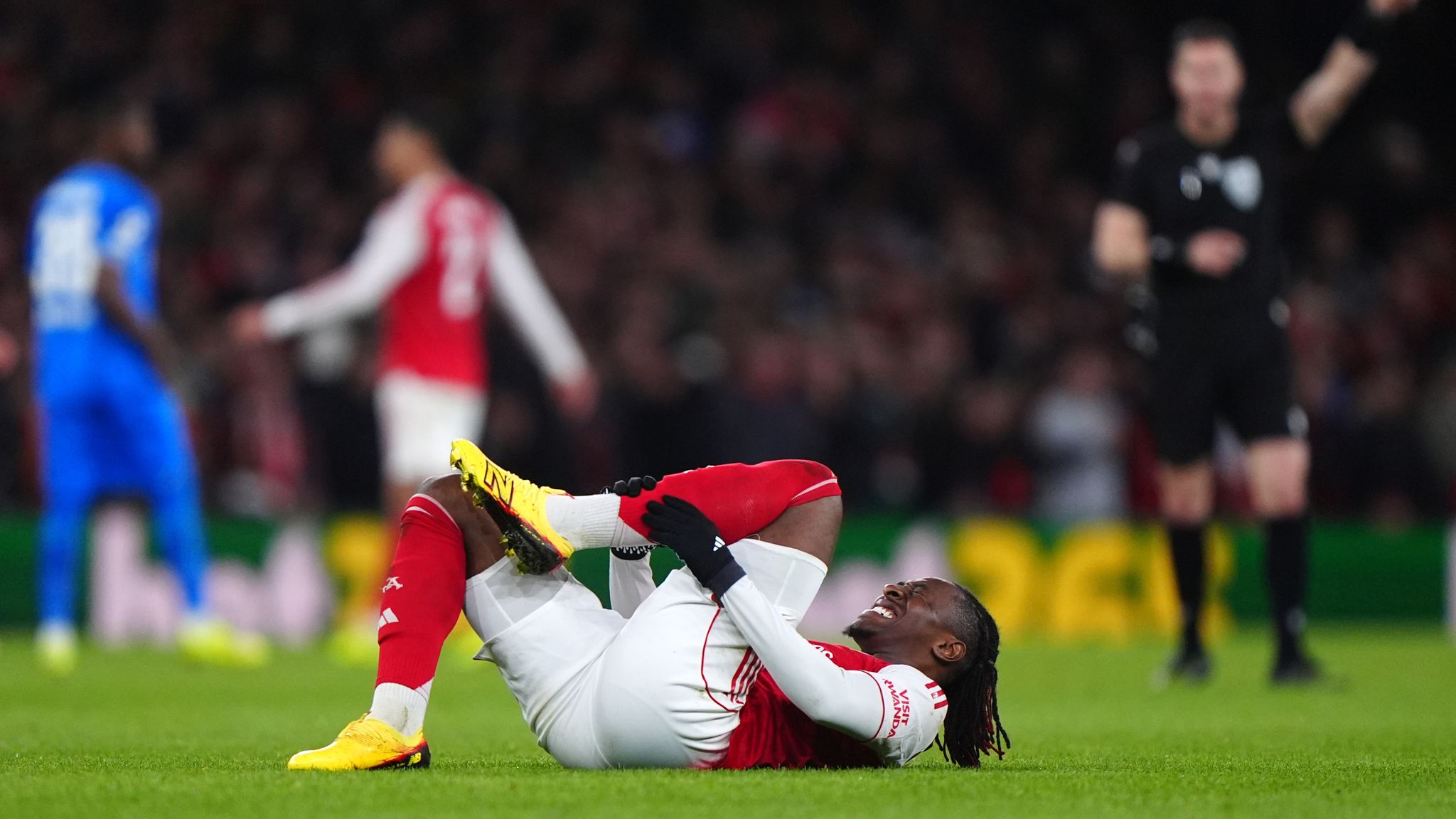Eberechi Eze injury: Arsenal midfielder facing several weeks out with calf problem ahead of crucial run | Football News | Sky Sports