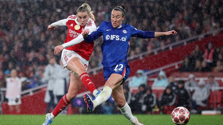 Alessia Russo le da al Arsenal ventaja de 3-1 sobre el Chelsea