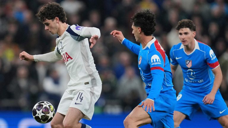 Archie Gray controls the ball against Atletico Madrid
