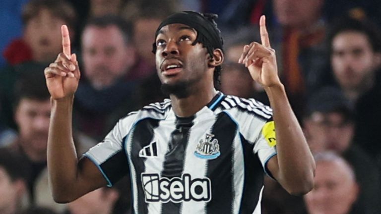 Anthony Elanga celebrates after scoring his second goal of the game 