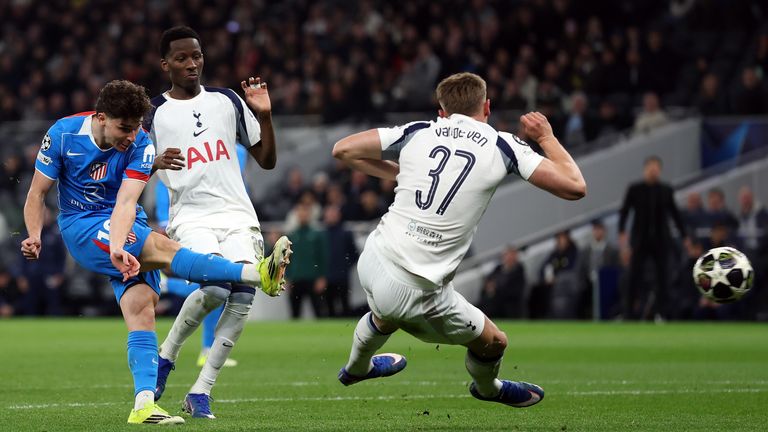 Julian Alvarez equalises for Atletico Madrid at Spurs