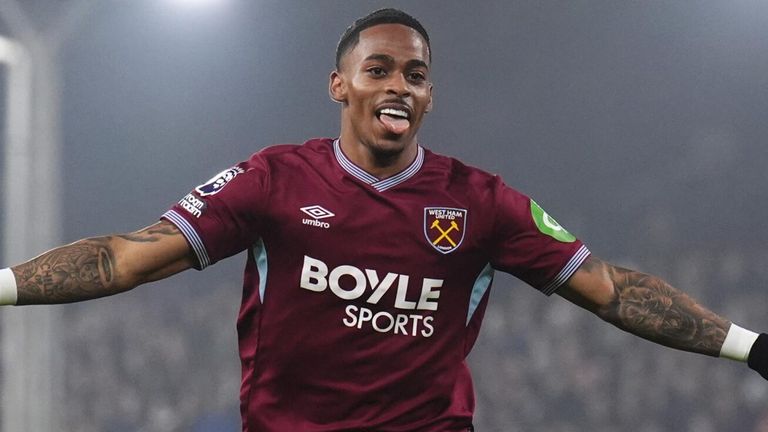 Crysencio Summerville celebrates after giving West Ham the lead at Fulham