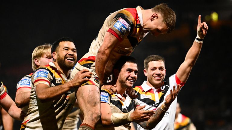Picture by Olly Hassell/SWpix.com - Jayden Nikorima of Bradford celebrating his try