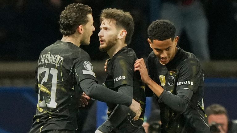 PSG's Khvicha Kvaratskhelia scored a stunning goal from range against Chelsea