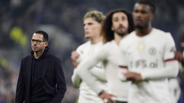 Liam Rosenior and his Chelsea players after the defeat to Everton