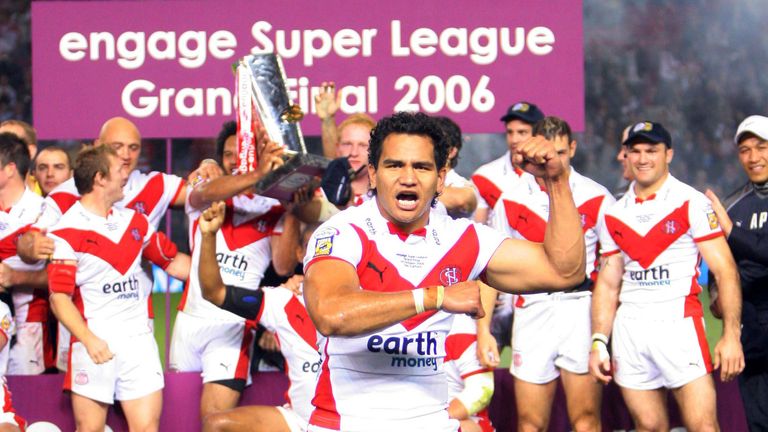 Maurie Fa'asavalu performed the Haka after St Helens won the Grand Final