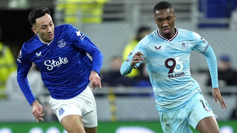 Jaidon Anthony races clear of Dwight McNeil