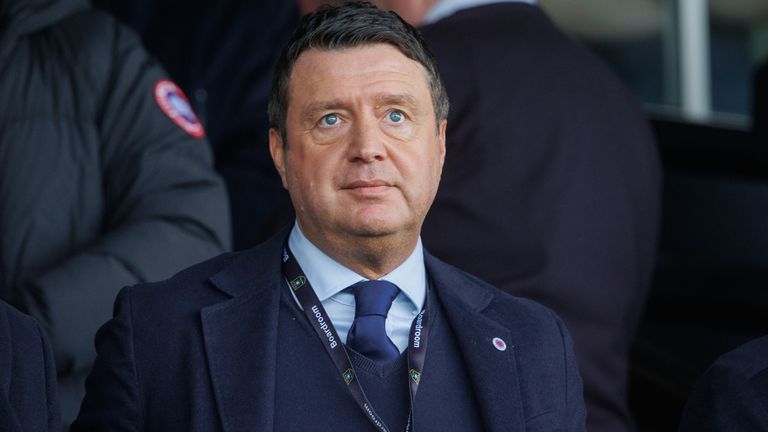 Jim Gillespie on aloittanut Ibroxilla Rangersin uutena toimitusjohtajana Patrick Stewartin tilalle