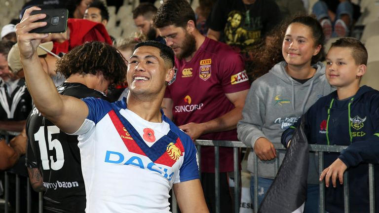 Roger Tuivasa-Sheck of the Warriors warms up, NZ Warriors v Canberra Raiders, round 2 of the NRL Telstra Premiership