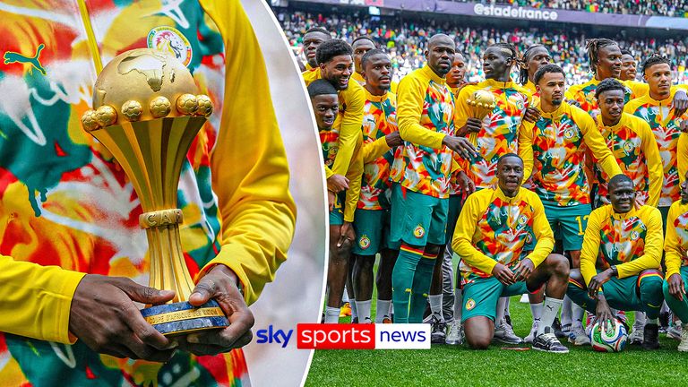 Senegal parade AFCON trophy.