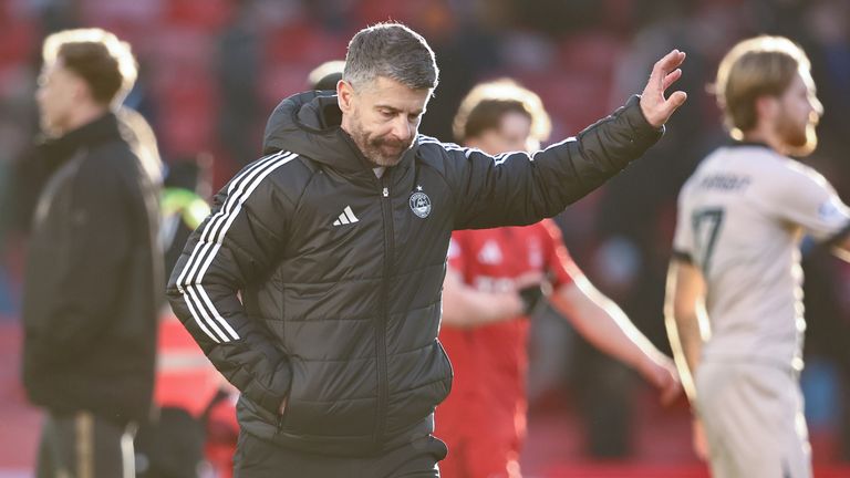 Aberdeen head coach Stephen Robinson at full time 