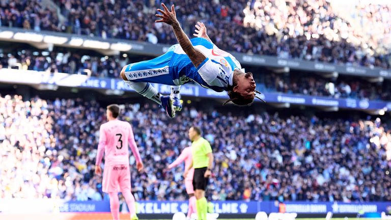 Tyrhys Dolan of RCD Espanyol de Barcelona celebrates after scoring against Celta Vigo

