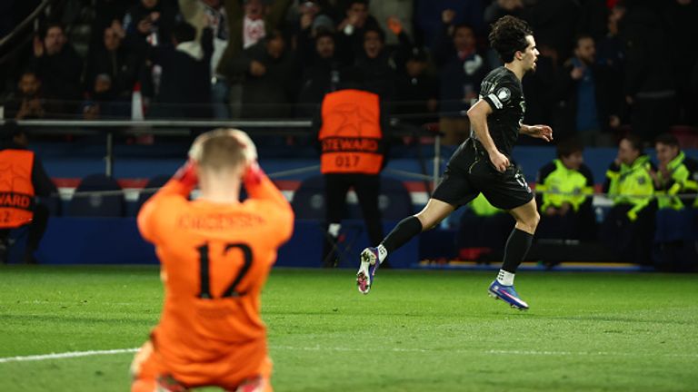 Vitinha hyödynsi Filipin Jorgensenin virhettä ja voitti PSG:n 3-2 Chelseaa vastaan.