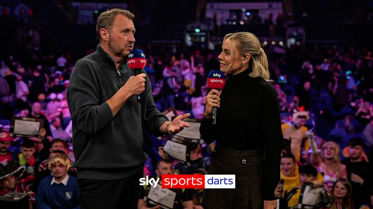 Wayne Mardle speaks to Emma Paton