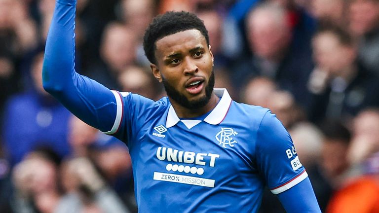 Youssef Chermiti dei Rangers festeggia il gol del 2-0