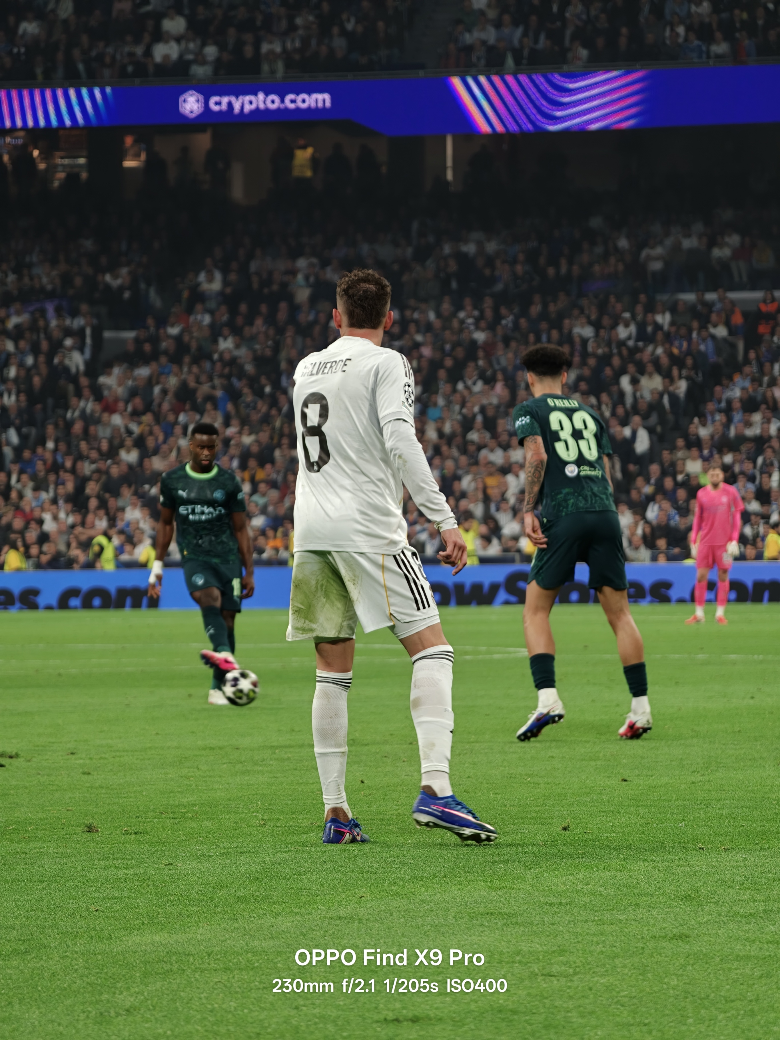 Fede Valverde in palla per il Real Madrid contro il Manchester City