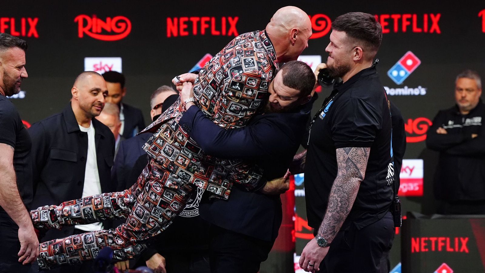 Tyson Fury: Nu ben ik de jager, niet de opgejaagde | ‘Ik zal een voorbeeld geven aan Arslanbek Makhmudov’ | Boksen Nieuws