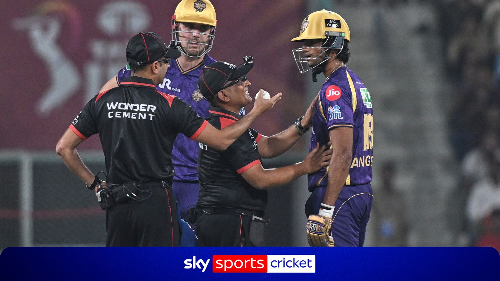 'Obstructing the field!' | Angkrish Raghuvanshi's UNUSUAL dismissal!
