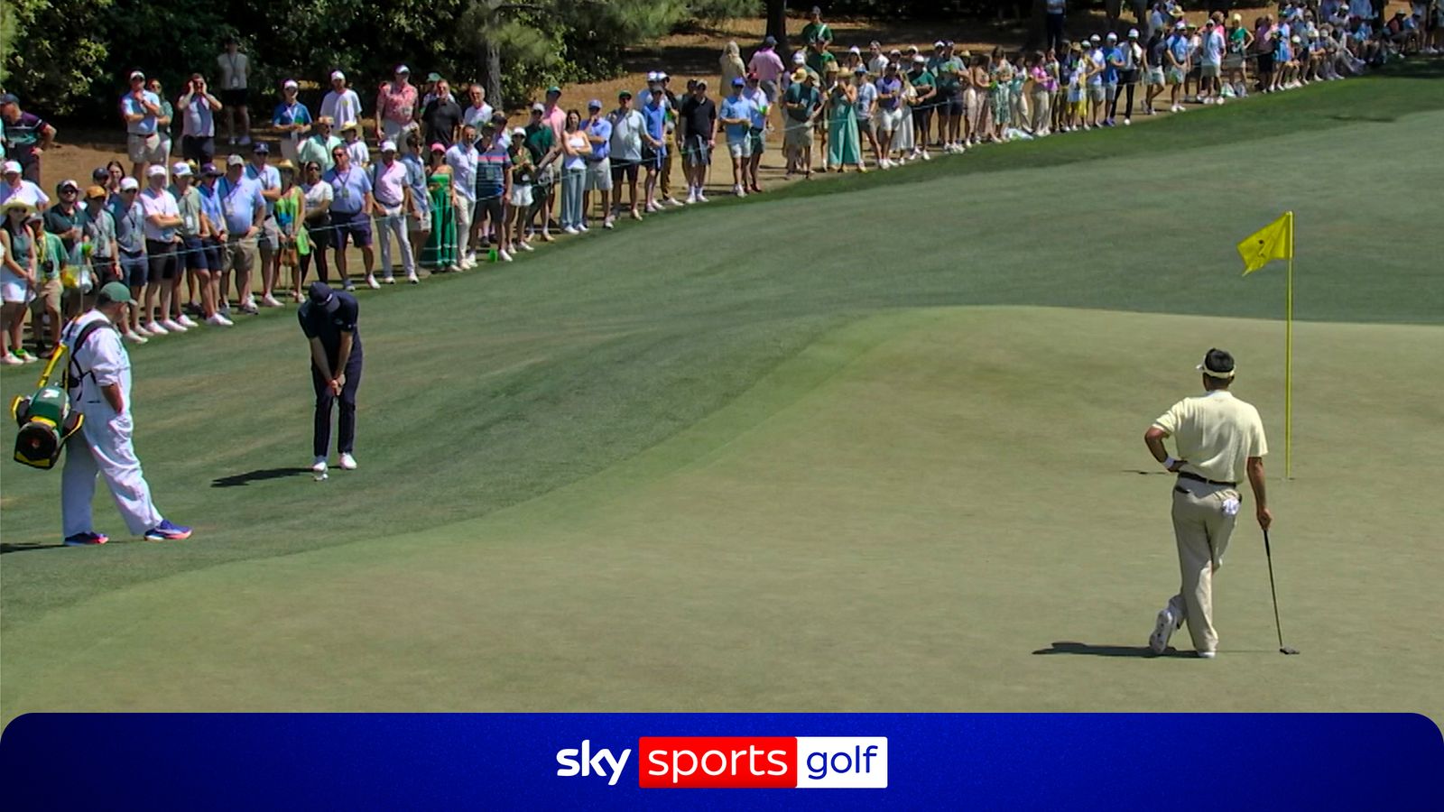 Rose kicks off final round with brilliant chip-in birdie