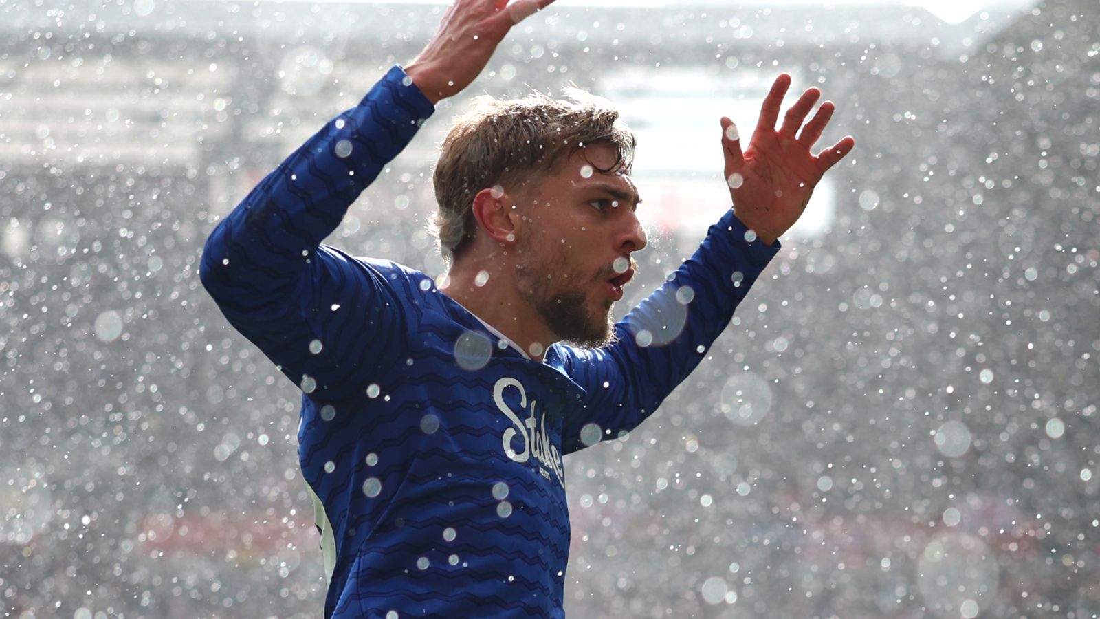 Brentford 2 x 2 Everton: Gol nos acréscimos de Dewsbury-Hall garante empate, e Igor Thiago entra para a história