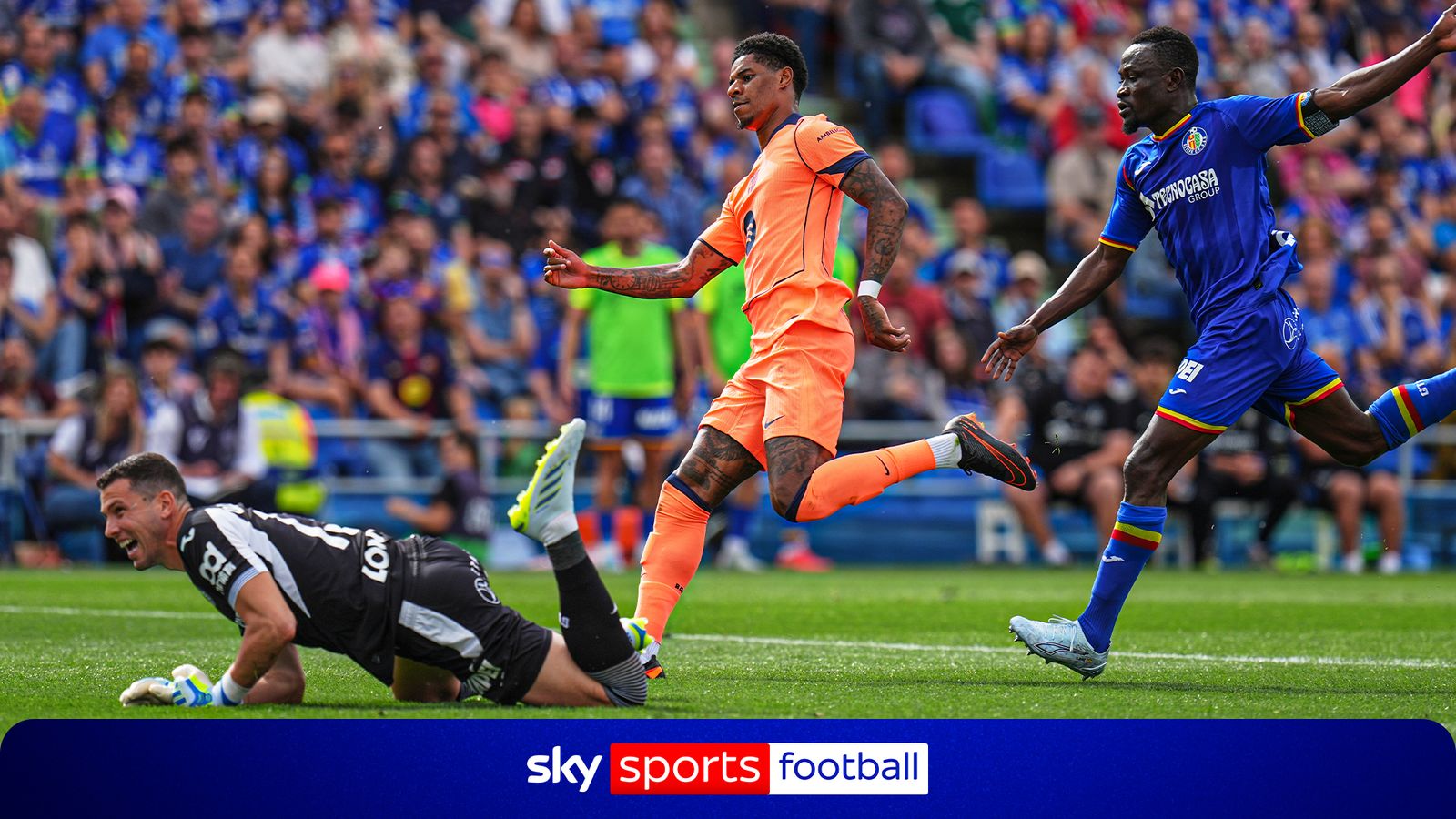 Marcus Rashford scores brilliant solo goal from own half for Barca!