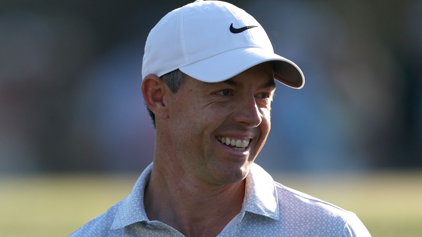 The Masters: Rory McIlroy belooft ’te blijven swingen’ nadat hij een record voorsprong had genomen na de tweede ronde op Augusta National | Golfnieuws