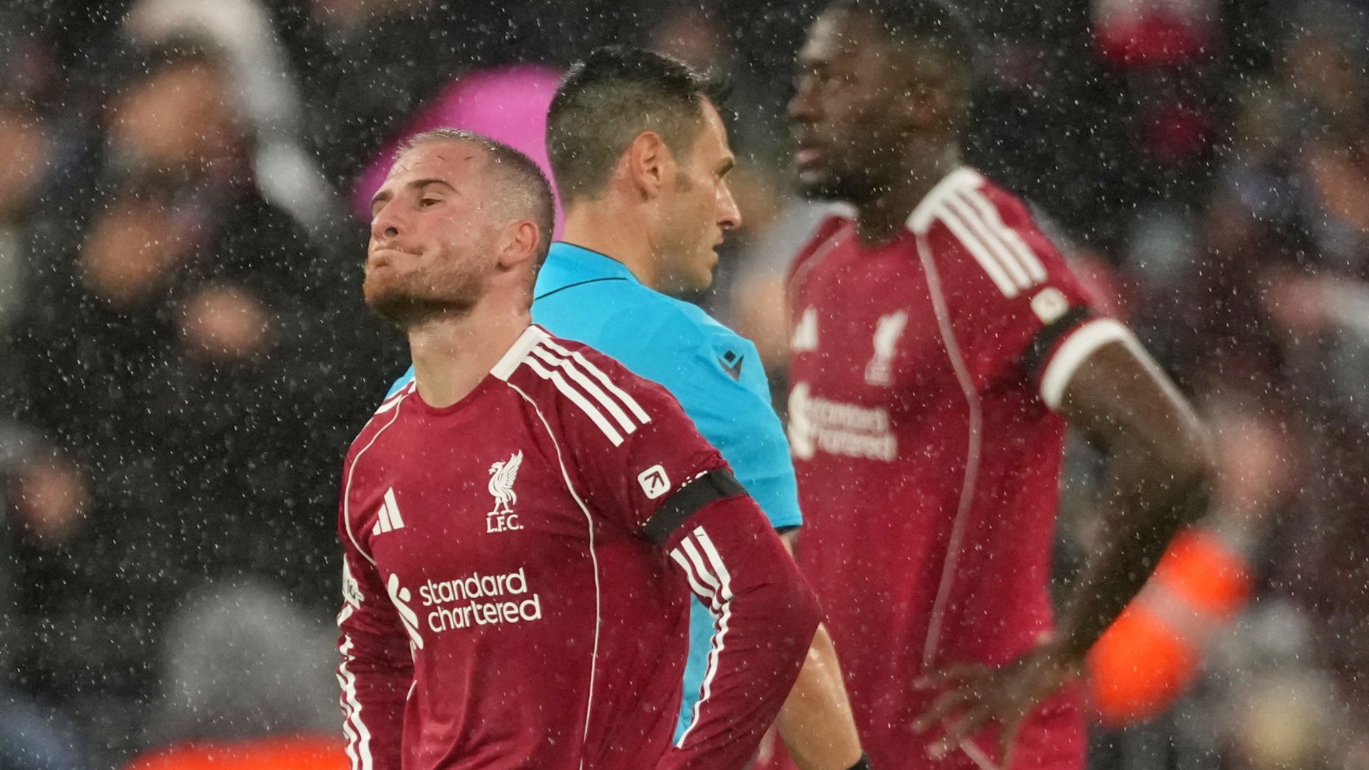 Dembele double defeats Liverpool after penalty controversy LIVE!