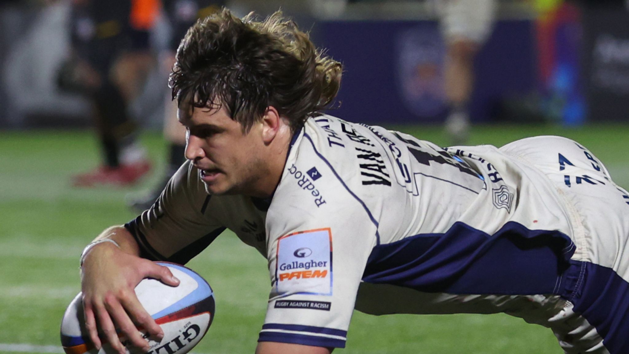 Bristol hammer rock-bottom Newcastle to move into top four